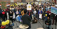 Hundreds rally to protest Ratner plan