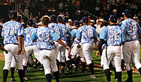 Clones rumble, stumble vs. Yanks