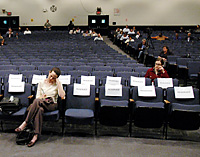 Low turnout at Ratner hearing
