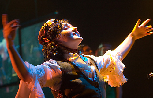 ‘Deluxe’ show