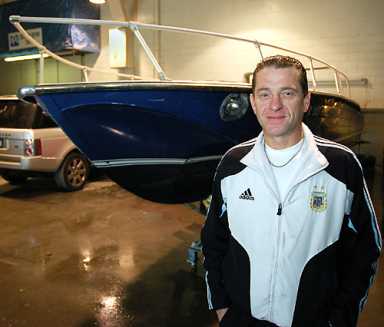 Das boot: Brooklyn man says he has Nixon’s Soviet-made hydrofoil