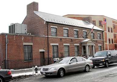 Kensington’s going ‘Postal’ over poor service