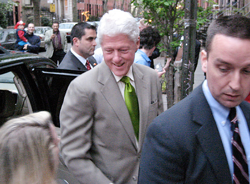 Bill stumps for Hill in Heights