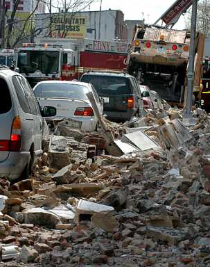 Collapse at Yards stalls Ratner’s wrecking balls