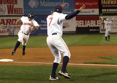 Clones spank Yanks: Finals next