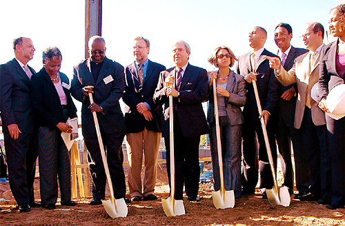 Green building goes dark; Yards shadows KO plan for solar power