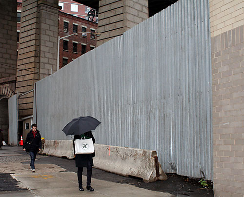 Mister Bloomberg, paint over that wall!