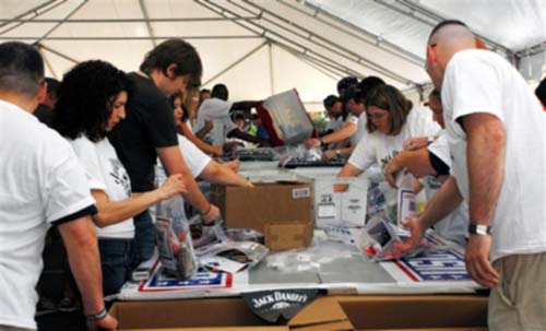 Jack Daniels toasts troops