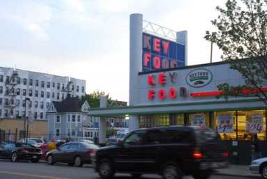 Third Ave. Key Food to close – Loss of neighborhood supermarket has many up in arms