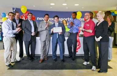 86th Street gets a ‘chin up’ on healthy living