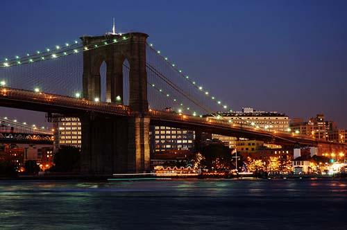 Brooklyn bursting to say Happy b’day to its icon