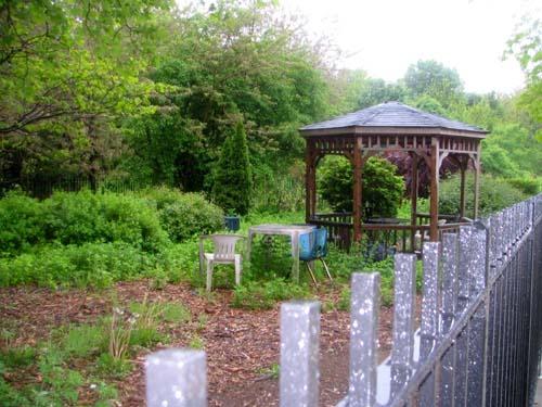 ‘Concrete’ plans for Schenck St. garden