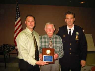 Cop nabs bar robbers – 94th Precinct honors Andrew Bielawski for arrest