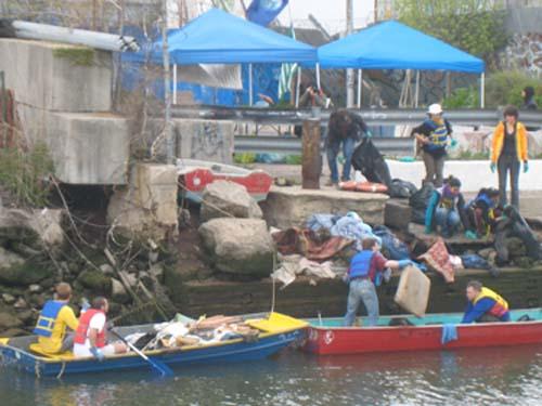Earth Day flotilla launches eco-activists