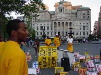 Foreclosure ‘field’ crops up here – Homeowners sound alarm outside court