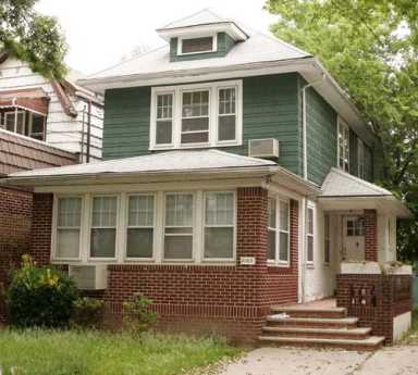 East 21st Street pulls up welcome mat