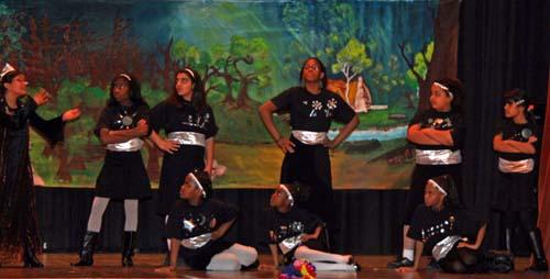 St. Francis de Sales students shine with ‘Snow White’ – Students stage production of timeless children’s classic