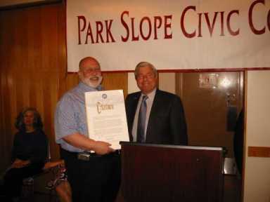 Civic bestows ’08 Lovgren Awards – YMCA exec, former CB6 chair win awards