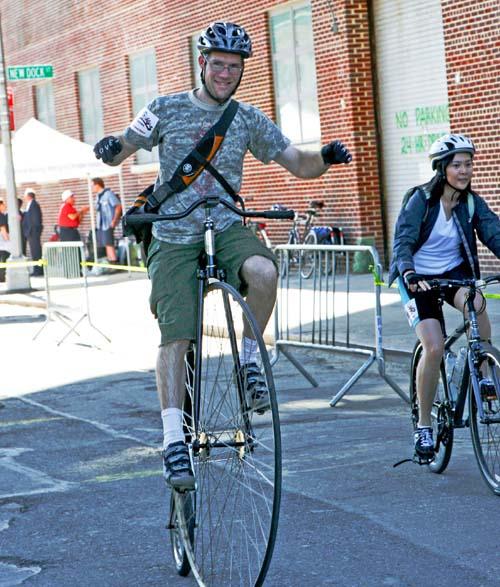 Annual Tour de Brooklyn – Local cyclists compete in 18-mile bike challenge