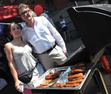 DeGraw delights in summer