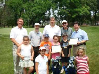 ‘Tiger cubs’ tee off at golf center