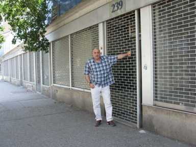 Storefront eyesore – CB 1 calls for action at vacant sites near public housing