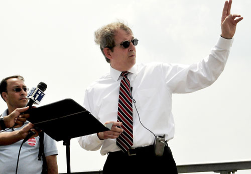 Harrison: McMahon garbage plan stinks • Brooklyn Paper