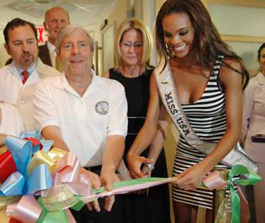 Photo op of the week! Miss USA goes Methodist