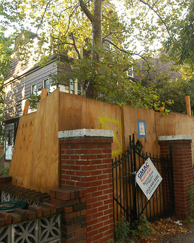 Eternal nightmare of the not-so-spotless crackhouse