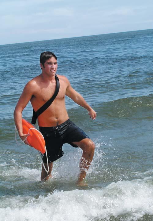 Very unsafe surf – Questions about lifeguards