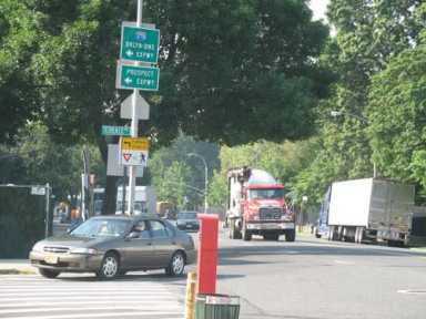 Push for new light at 10th Ave.