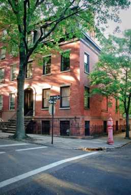 ‘Moonstruck’ home off the market – Brooklyn brownstone that played a part in the 1987 Cher film sells for $4 million