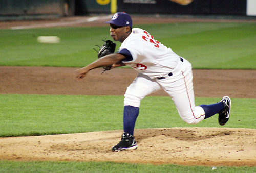 Cyclones win a slugfest