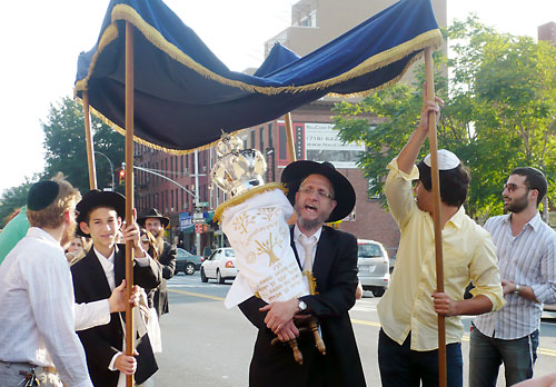 Torah, torah, torah!