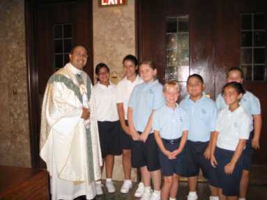 A new year at St. Anselm – Vicar welcomes students, holds ‘08-‘09 opening mass