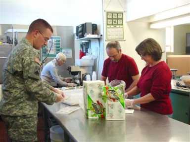 Iraq vet’s duty is to give – Soldier devotes rest time to helping others