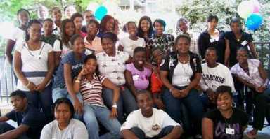 Nursing center salutes stellar vollies