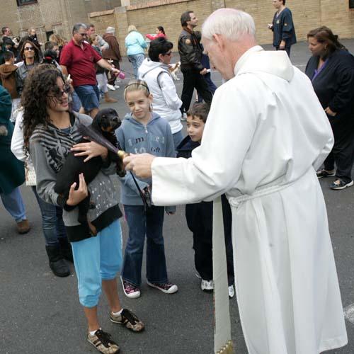 Heavenly blessings on the nabe’s favorite pets