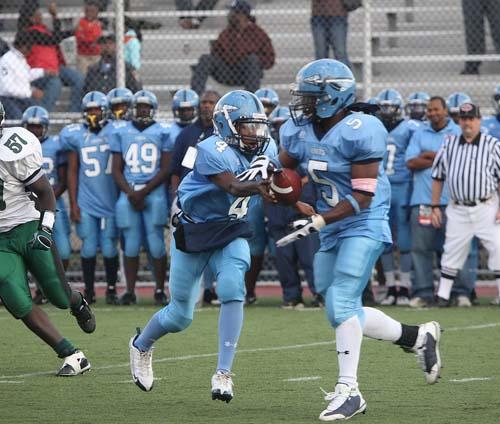 All-out action in week five – Brooklyn PSAL squads play with high-stakes mindset