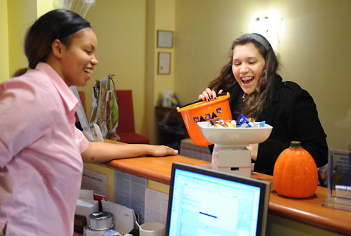 Dentist tries to find ‘sweet’ spot