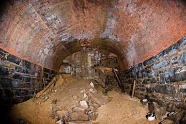 Lost tunnel tour in December-Subterranean adventure lies underneath Atlantic Avenue