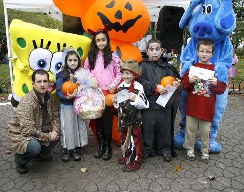 It’s a festive Halloween hoe-down, Bay Ridge style
