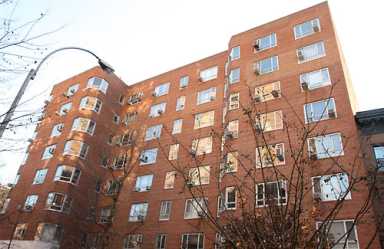 Slopers reject cellphone tower