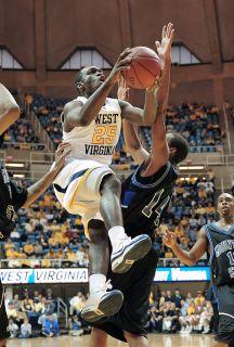 No Garden party for Ebanks, Bryant against Davidson