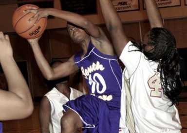 Odom’s aggressive fourth quarter lifts South Shore