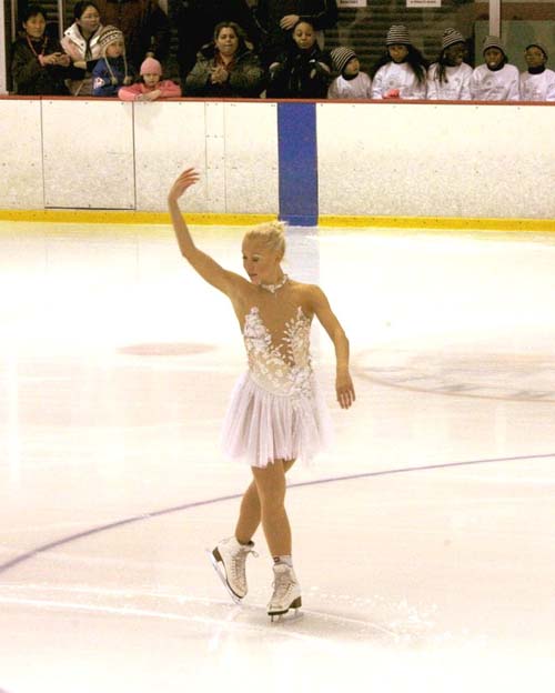 Olympian Oksana Baiul inspires youngsters in Coney Island