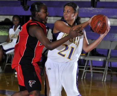 Battle helps Loughlin Lions roar past St. Saviour