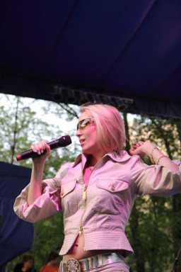 Sonya Sky live at Avion