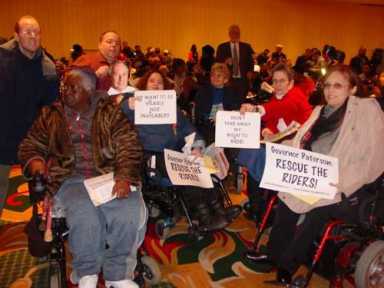 Straphangers blast MTA fare hike – Angry riders confront officials face-to-face at hearing