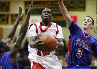 In the Nick of time: Jones lifts Ford over Stepinac